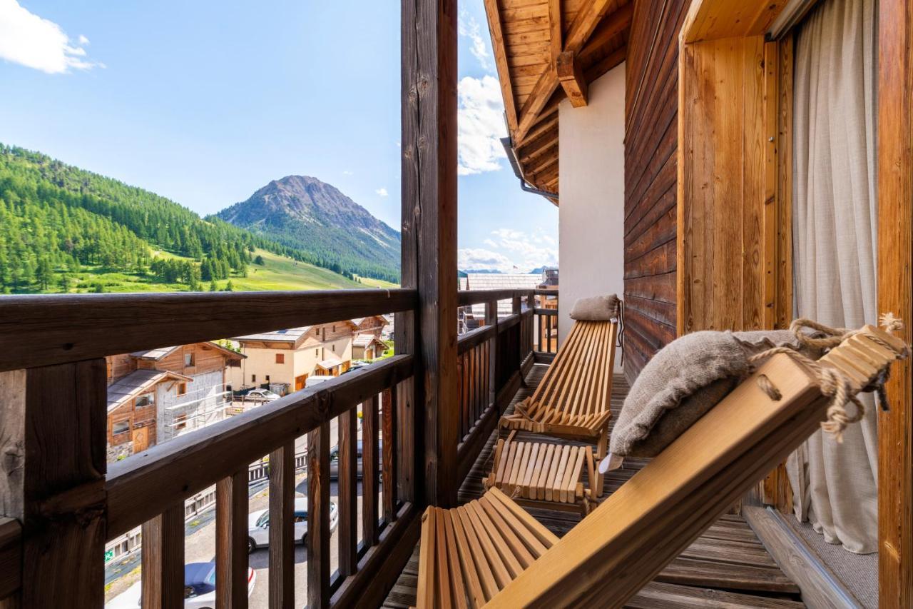 Le Chalet Blanc Hotel & Spa Montgenevre Bagian luar foto