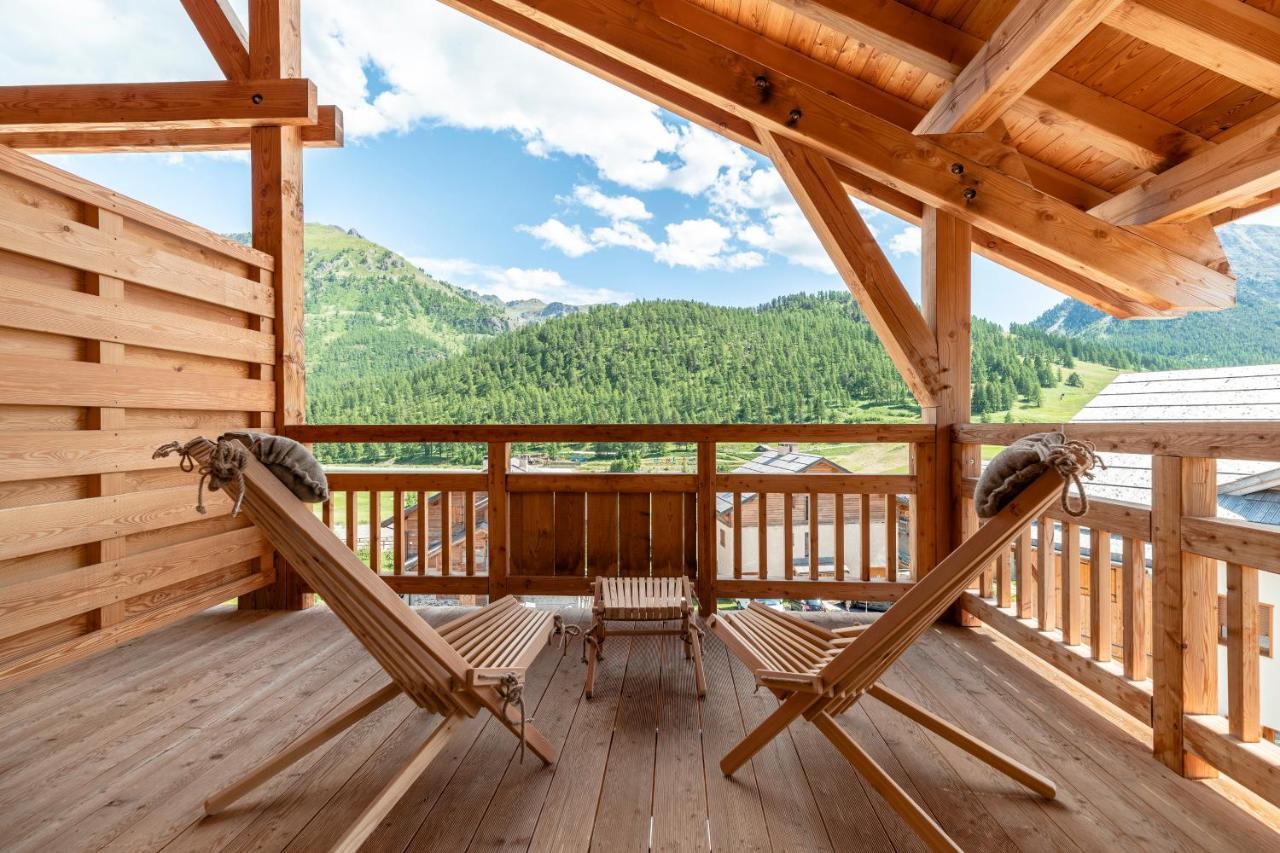 Le Chalet Blanc Hotel & Spa Montgenevre Bagian luar foto