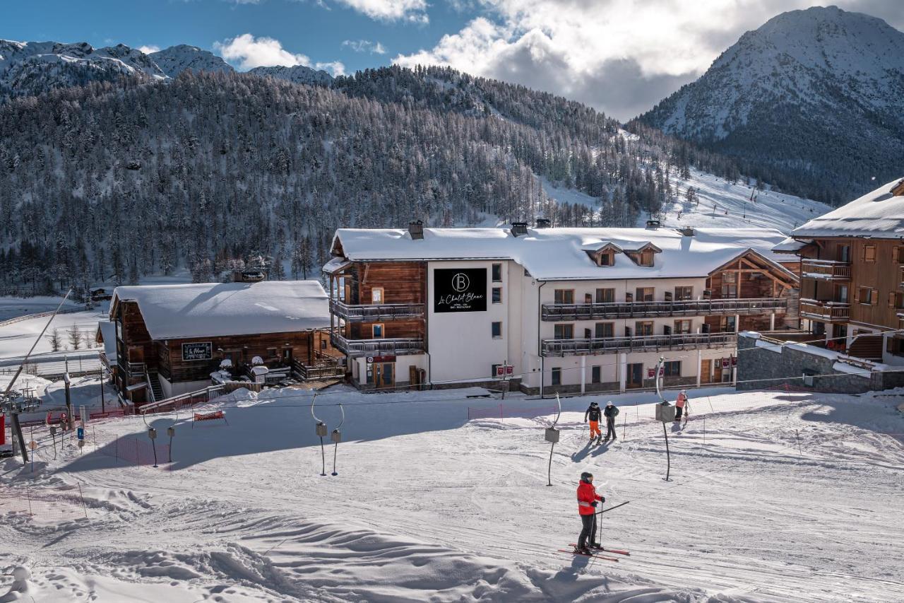 Le Chalet Blanc Hotel & Spa Montgenevre Bagian luar foto