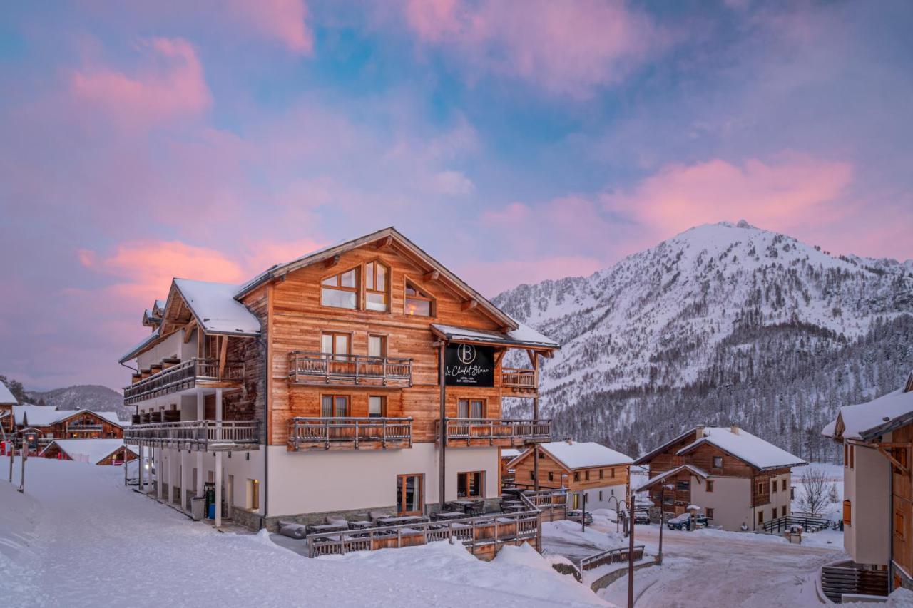 Le Chalet Blanc Hotel & Spa Montgenevre Bagian luar foto