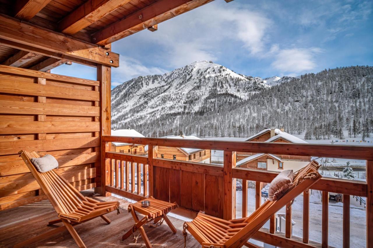 Le Chalet Blanc Hotel & Spa Montgenevre Bagian luar foto