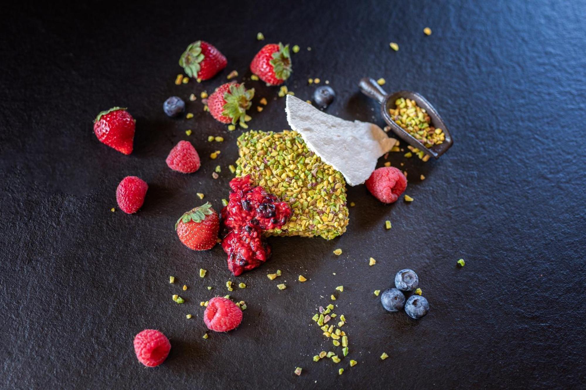 Le Chalet Blanc Hotel & Spa Montgenevre Bagian luar foto