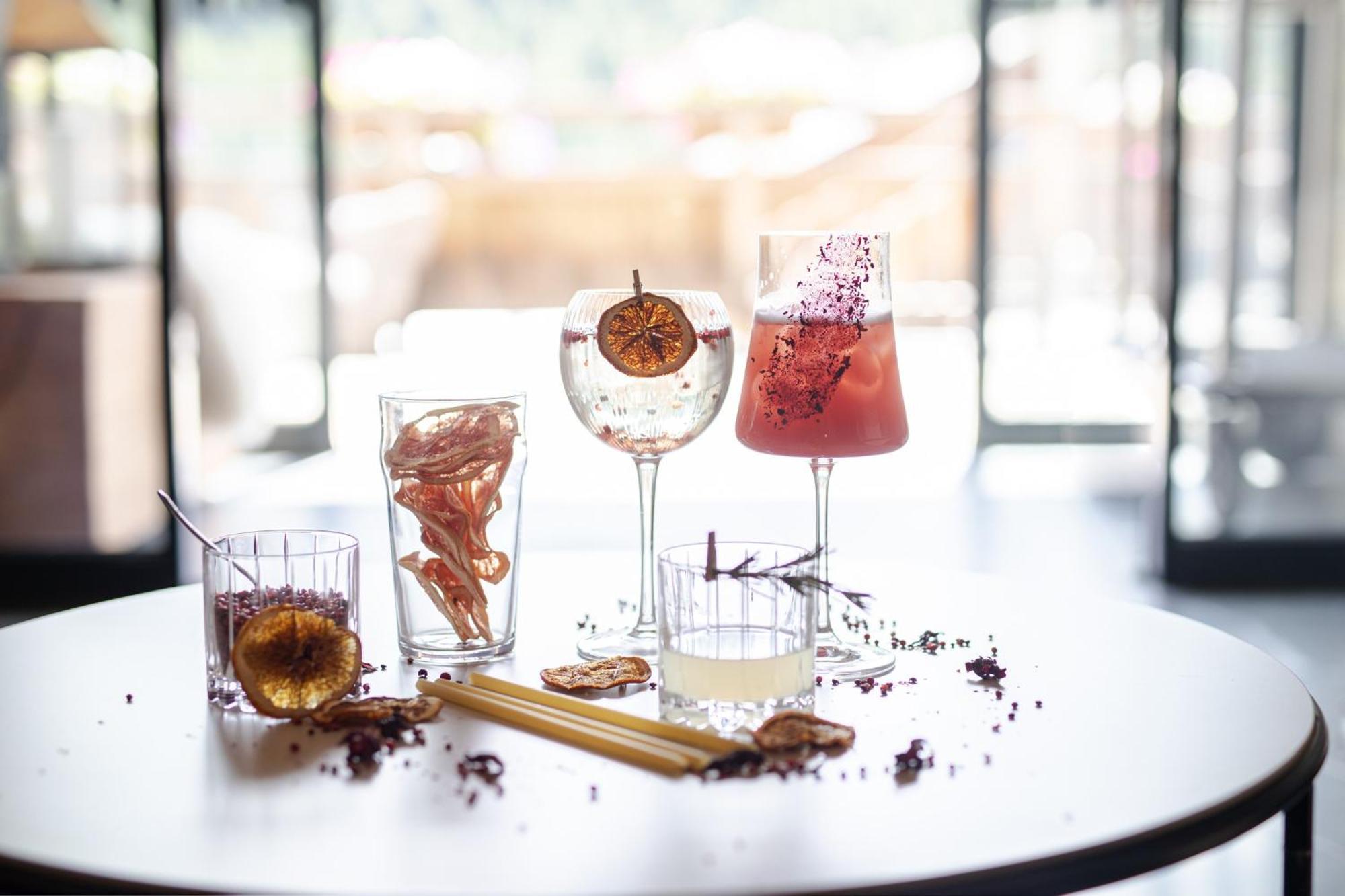 Le Chalet Blanc Hotel & Spa Montgenevre Bagian luar foto