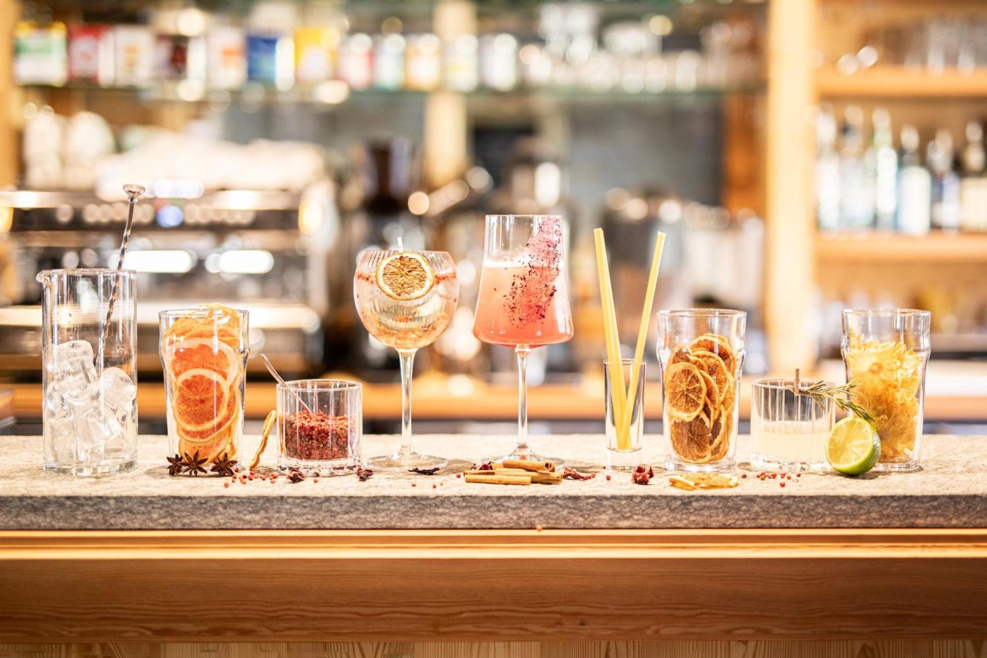 Le Chalet Blanc Hotel & Spa Montgenevre Bagian luar foto